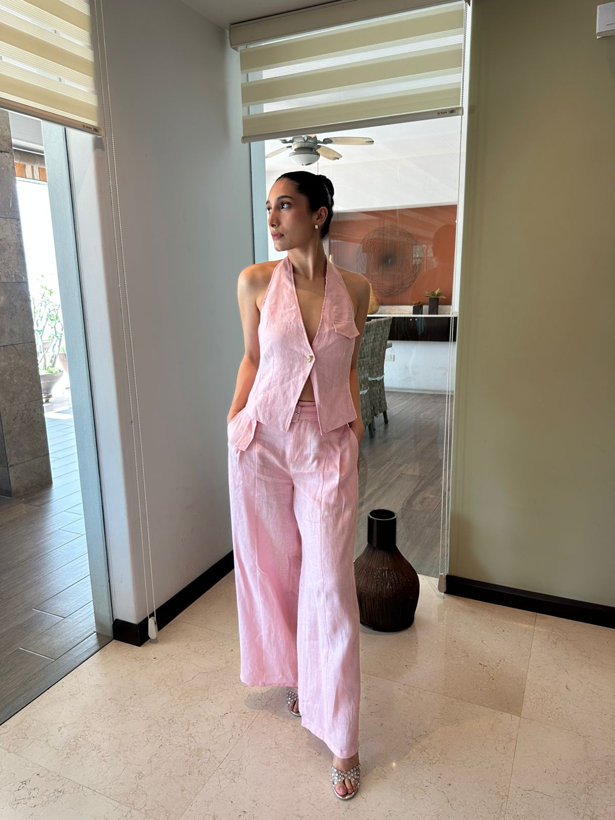Pink top halter y pantalón de lino