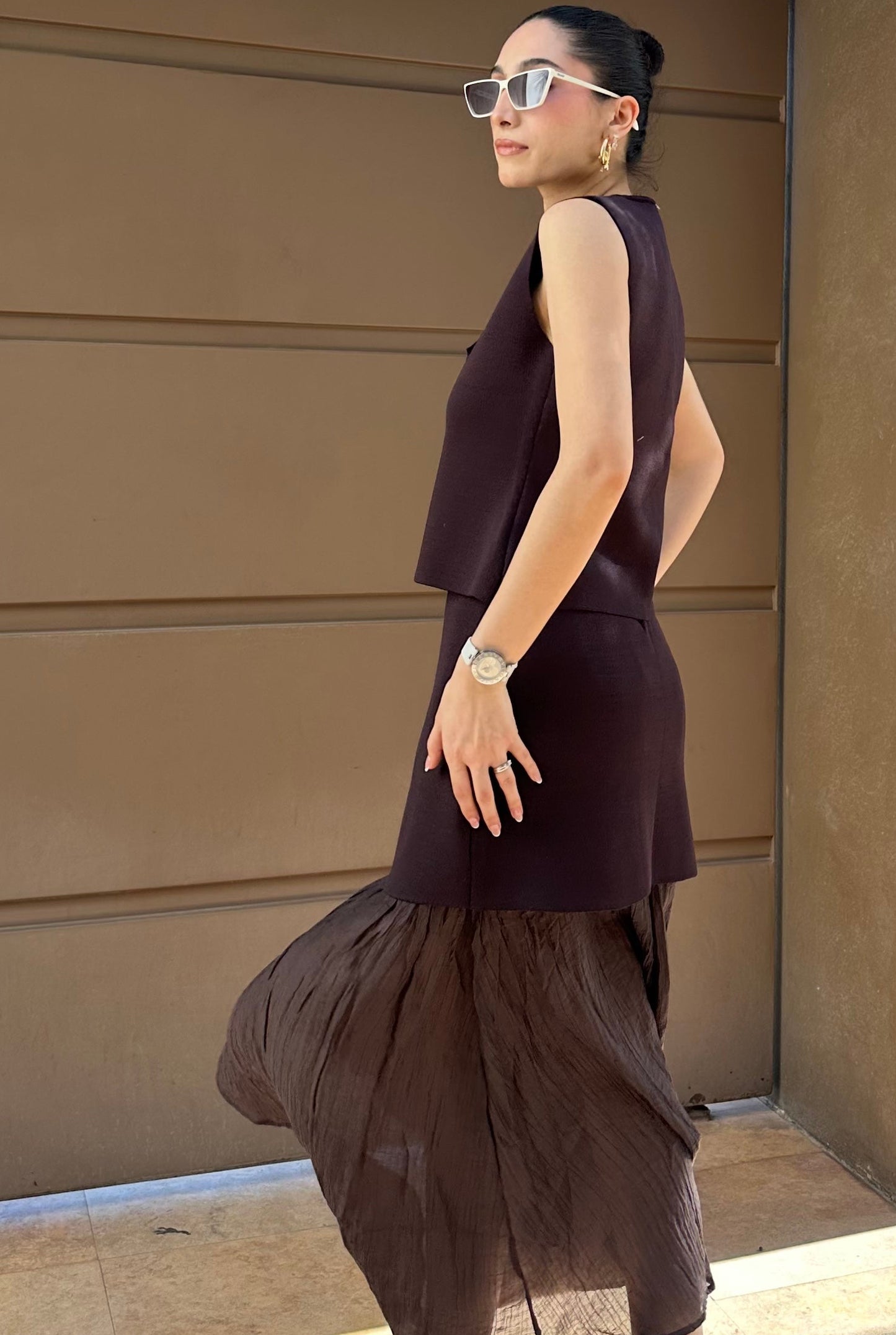 Conjunto marrón falda y top