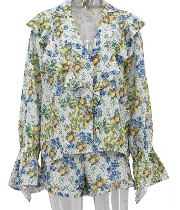 Conjunto blusa y short holgado estampado  limones.