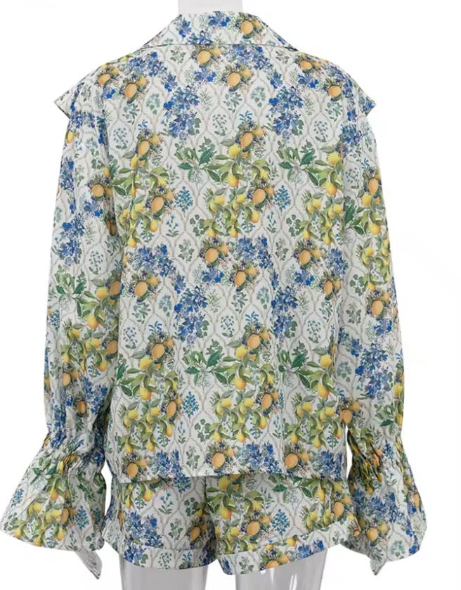 Conjunto blusa y short holgado estampado  limones.