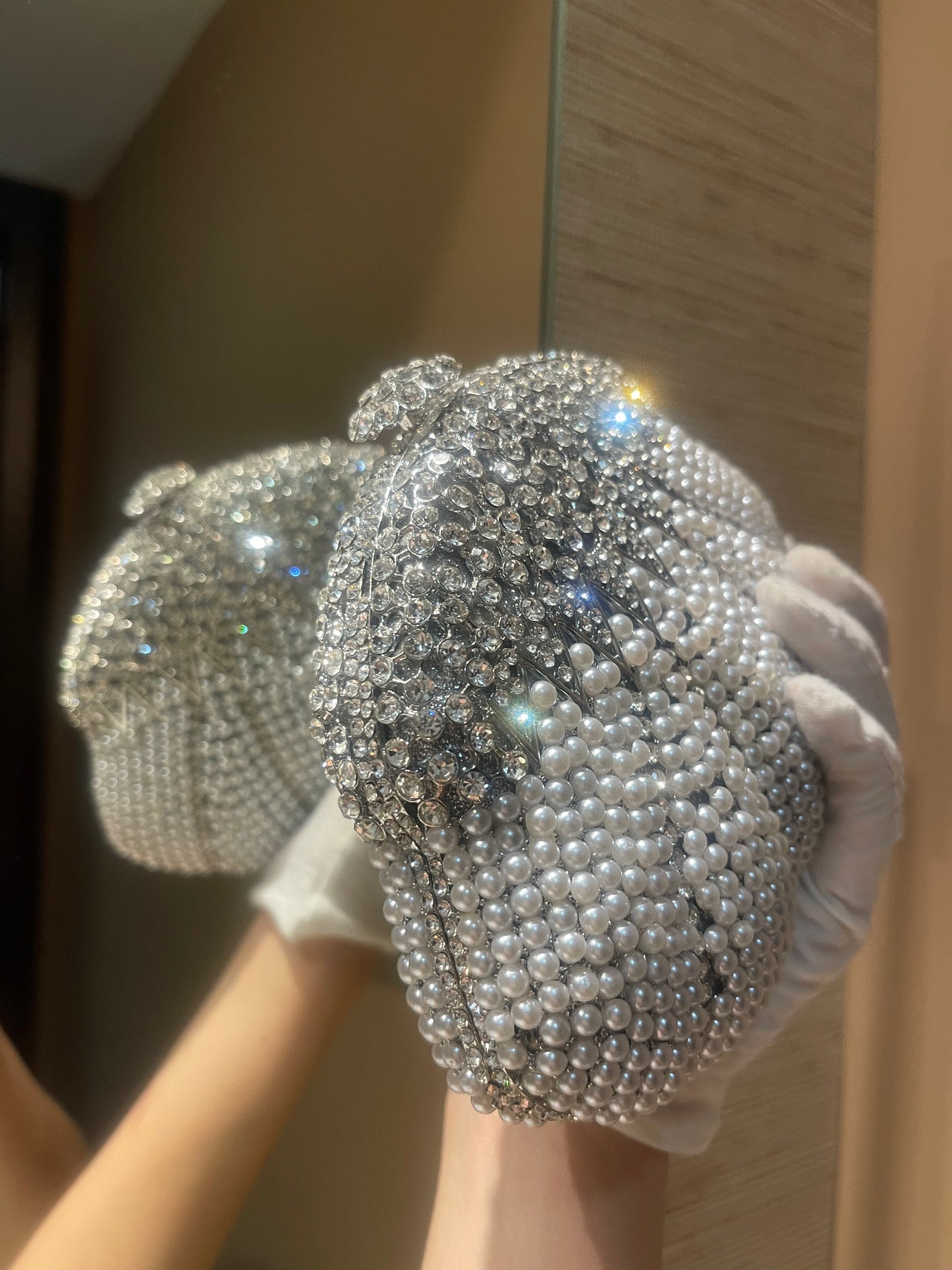 Bolsos de noche con cuentas de perlas blancas para mujer, bolsos de mano con diamantes de imitación.